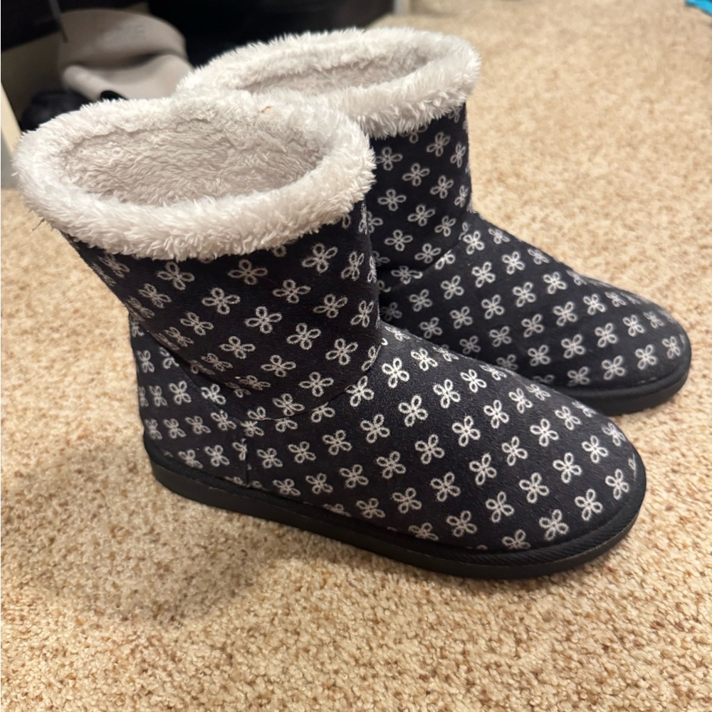 Vera Bradley Cozy Black and White Women's Boot Slippers